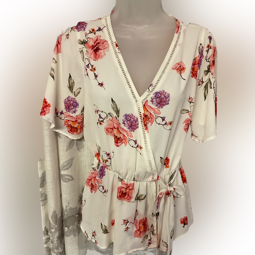Floral Wrap V-Neck Peplum Top in Cream